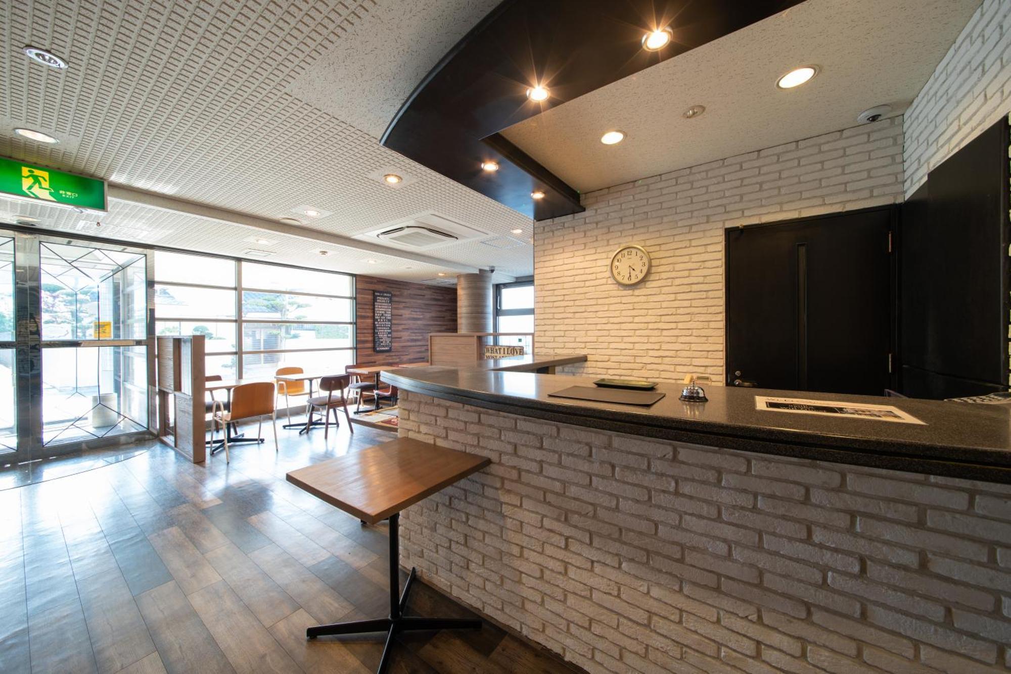 Asuka Hotel Карацу Экстерьер фото